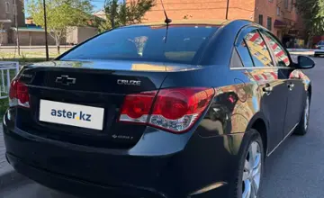 Chevrolet Cruze 2013 года за 4 550 000 тг. в Астана фото 4