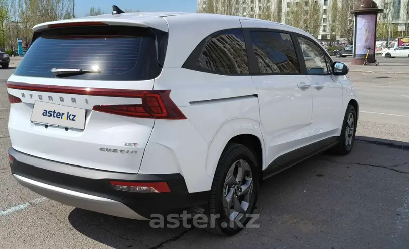 Hyundai Custin 2024 года за 14 500 000 тг. в Астана
