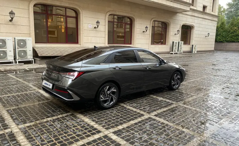 Hyundai Elantra 2024 года за 8 700 000 тг. в Алматы фото 4