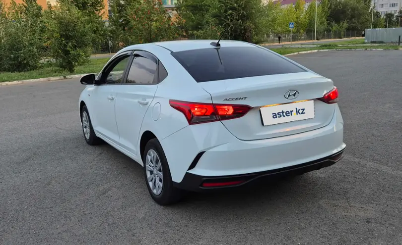 Hyundai Accent 2020 года за 7 500 000 тг. в Западно-Казахстанская область фото 5