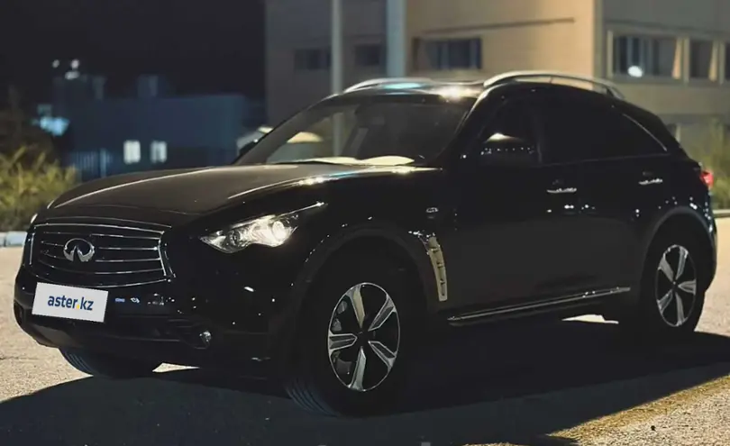 Infiniti QX70 2015 года за 13 500 000 тг. в Павлодар