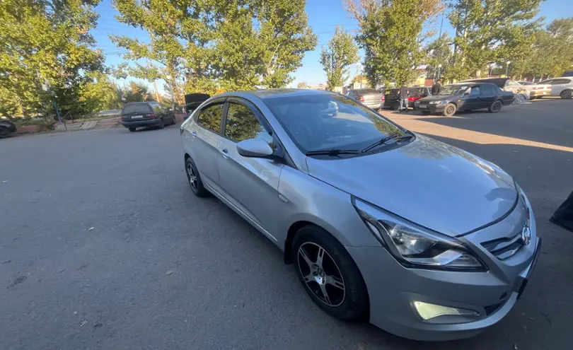 Hyundai Solaris 2015 года за 5 800 000 тг. в Павлодар фото 2