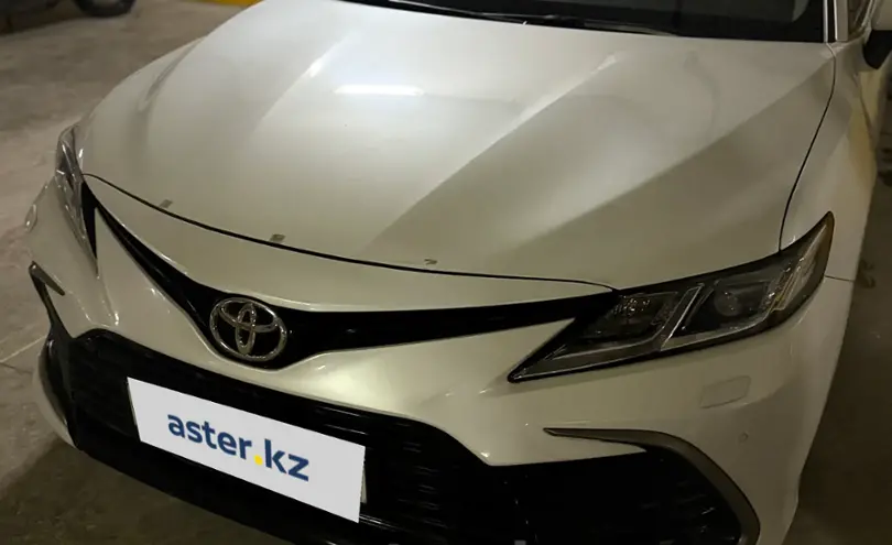 Toyota Camry 2021 года за 15 500 000 тг. в Астана