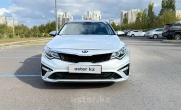 Kia Optima 2018 года за 9 000 000 тг. в Астана фото 2