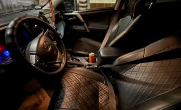 Toyota RAV4 2014 года за 10 000 000 тг. в Алматы