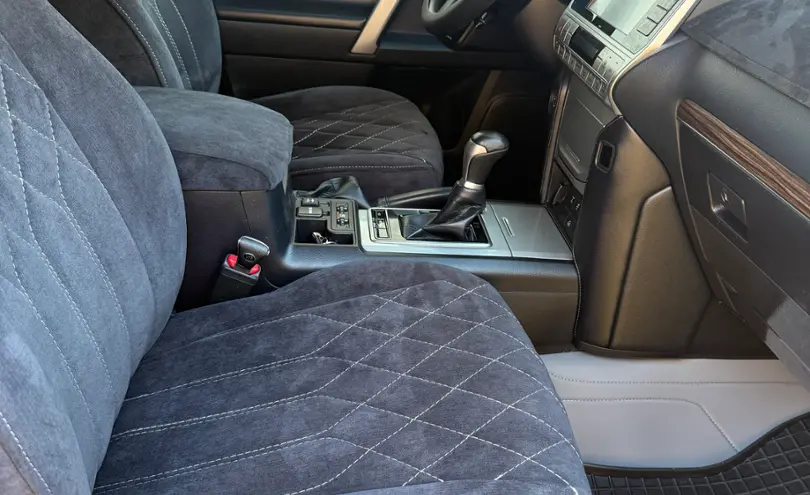 Toyota Land Cruiser Prado 2017 года за 27 500 000 тг. в Алматы фото 5