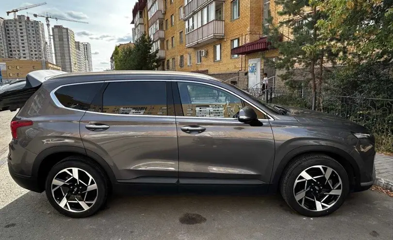 Hyundai Santa Fe 2023 года за 18 000 000 тг. в Астана фото 2