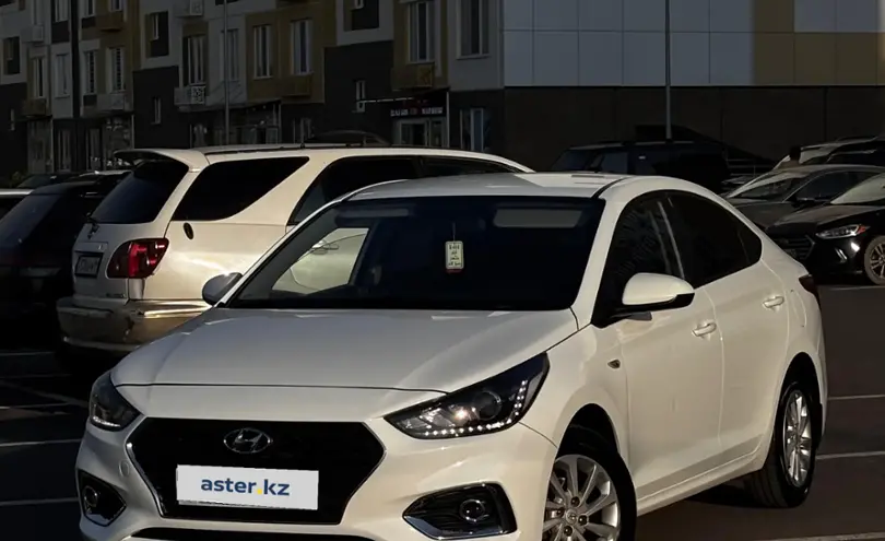 Hyundai Accent 2018 года за 7 300 000 тг. в Алматы