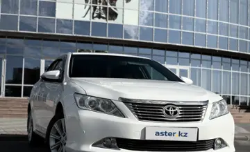 Toyota Camry 2014 года за 9 800 000 тг. в Алматы фото 2