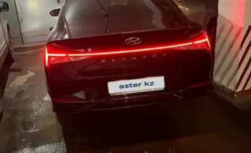 Hyundai Elantra 2022 года за 10 000 000 тг. в Уральск фото 3