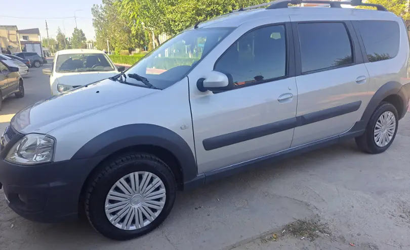 LADA (ВАЗ) Largus Cross 2018 года за 5 800 000 тг. в Шымкент