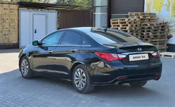 Hyundai Sonata 2010 года за 5 200 000 тг. в Уральск фото 3