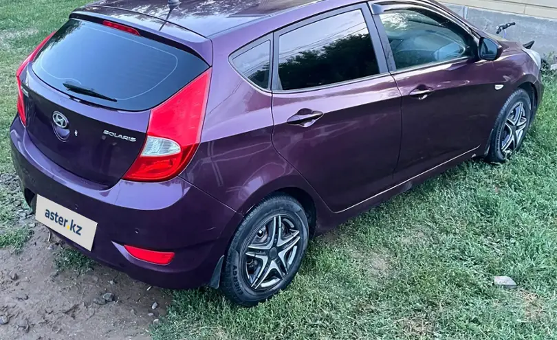 Hyundai Solaris 2013 года за 4 500 000 тг. в Актобе фото 3