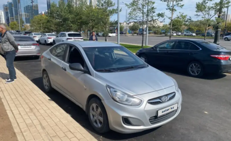 Hyundai Solaris 2011 года за 4 300 000 тг. в Астана фото 3