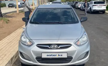 Hyundai Solaris 2011 года за 4 300 000 тг. в Астана фото 2