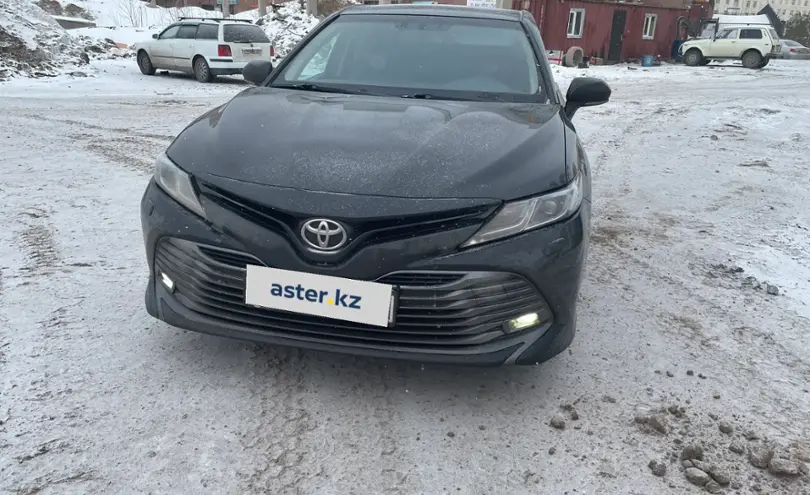 Toyota Camry 2020 года за 13 500 000 тг. в Астана