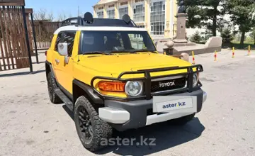 Toyota FJ Cruiser 2007 года за 12 990 000 тг. в Алматы фото 2
