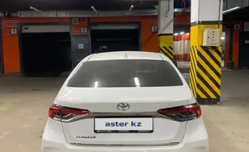 Toyota Corolla 2019 года за 8 800 000 тг. в Астана фото 3