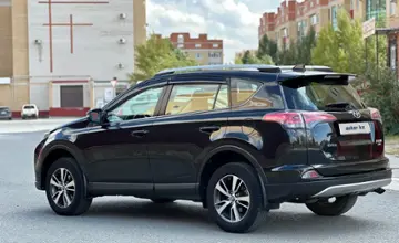 Toyota RAV4 2016 года за 11 700 000 тг. в Актобе