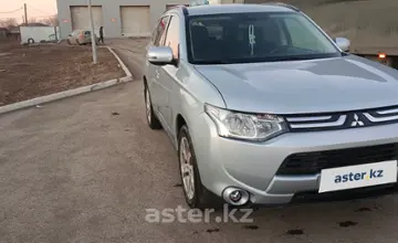 Mitsubishi Outlander 2013 года за 8 000 000 тг. в Актобе фото 1