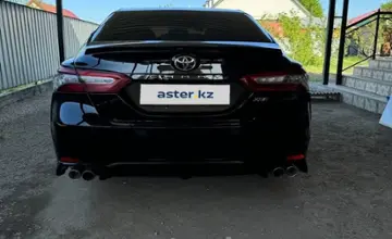 Toyota Camry 2018 года за 15 000 000 тг. в Алматы фото 4