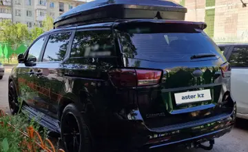 Kia Carnival 2017 года за 13 900 000 тг. в Астана фото 4