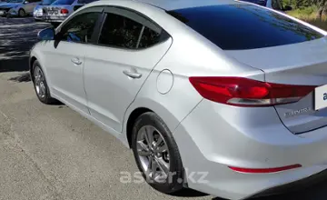 Hyundai Elantra 2018 года за 7 300 000 тг. в Шымкент
