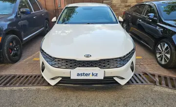 Kia K5 2021 года за 10 500 000 тг. в Алматы фото 2