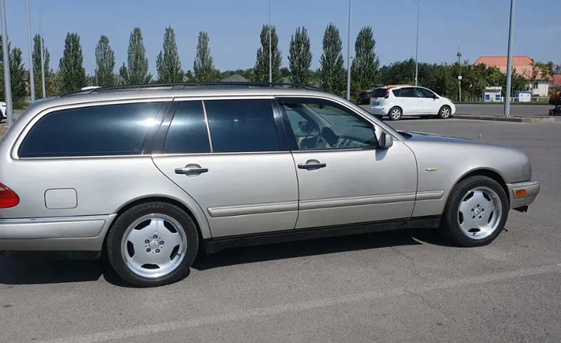 Mercedes-Benz E-Класс 1999 года за 3 900 000 тг. в Алматы фото 4