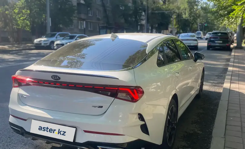 Kia K5 2022 года за 11 400 000 тг. в Алматы фото 3