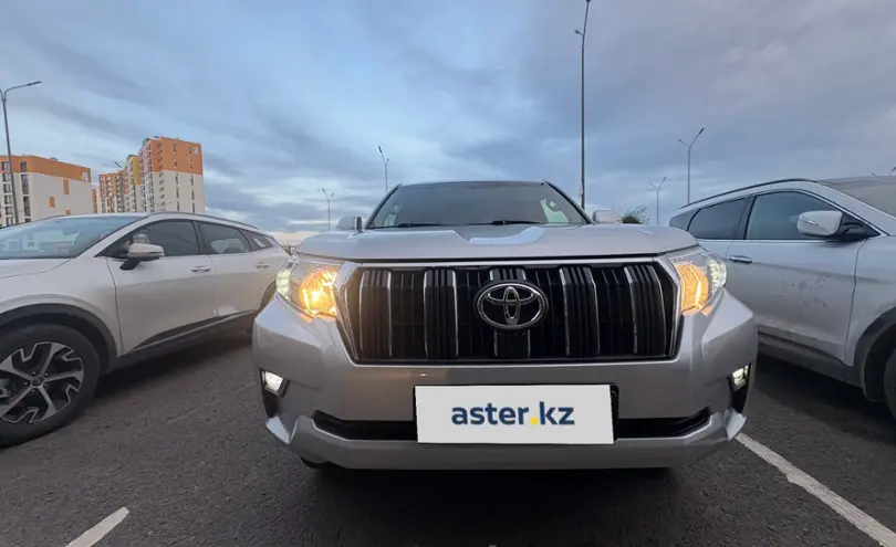 Toyota Land Cruiser Prado 2019 года за 22 000 000 тг. в Астана фото 2