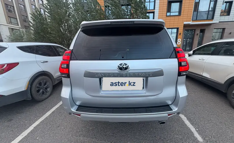 Toyota Land Cruiser Prado 2019 года за 22 000 000 тг. в Астана