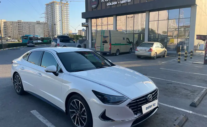 Hyundai Sonata 2020 года за 12 000 000 тг. в Актау фото 3
