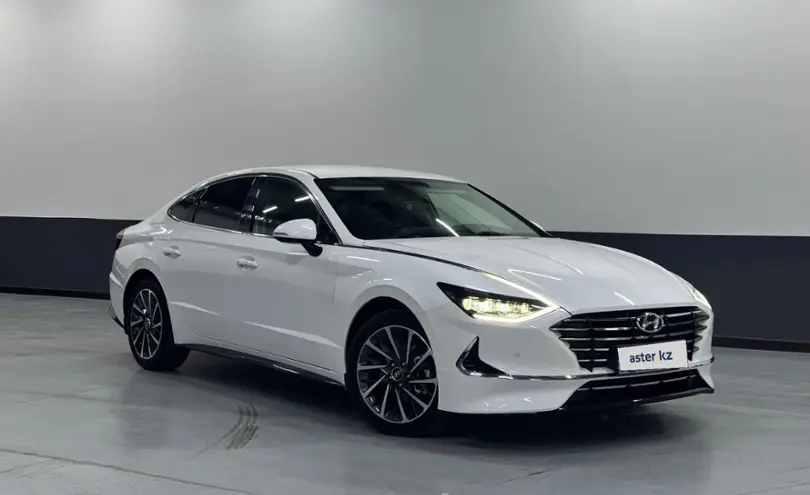 Hyundai Sonata 2020 года за 12 000 000 тг. в Актау фото 2