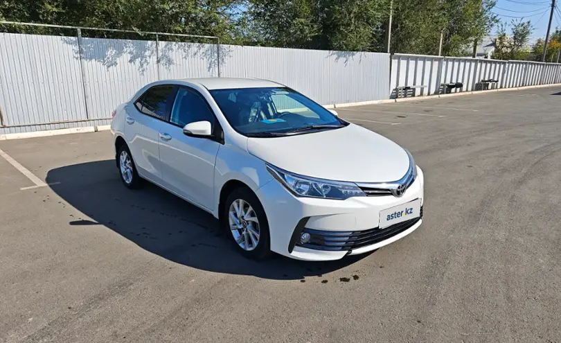 Toyota Corolla 2018 года за 8 400 000 тг. в Уральск фото 3