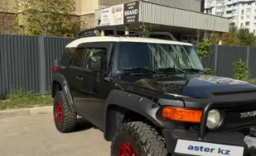 Toyota FJ Cruiser 2008 года за 13 500 000 тг. в Алматы фото 2
