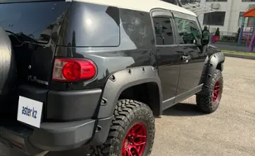 Toyota FJ Cruiser 2008 года за 13 500 000 тг. в Алматы фото 3
