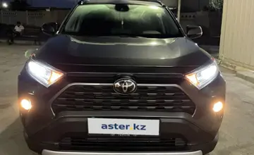 Toyota RAV4 2021 года за 15 000 000 тг. в Астана фото 1