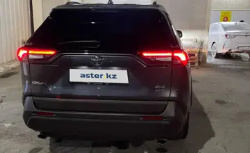 Toyota RAV4 2021 года за 15 000 000 тг. в Астана фото 3