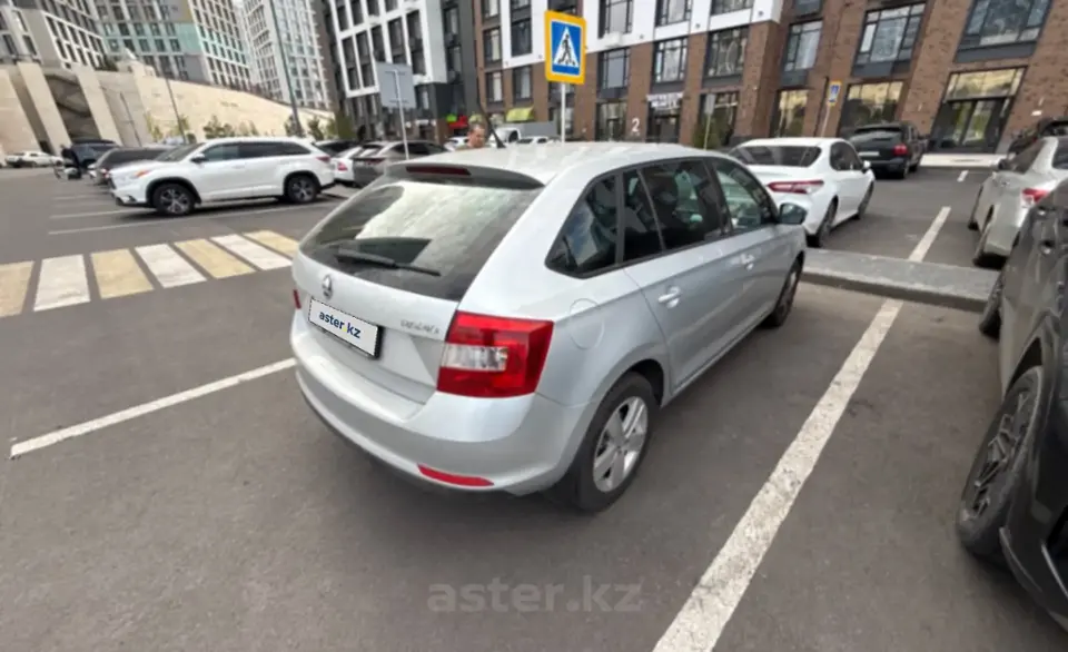 Skoda Rapid 2015 года за 5 000 000 тг. в Астана