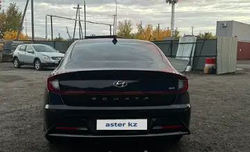 Hyundai Sonata 2022 года за 12 880 000 тг. в Караганда фото 3