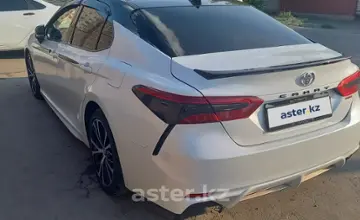 Toyota Camry 2019 года за 14 000 000 тг. в Павлодар фото 4