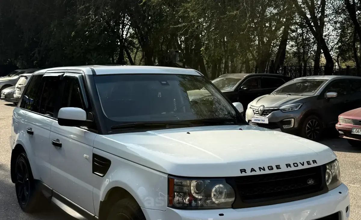 Land Rover Range Rover Sport 2011 года за 11 400 000 тг. в Алматы
