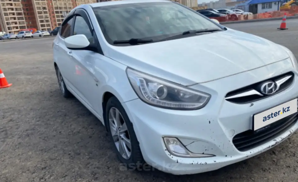 Hyundai Accent 2014 года за 4 850 000 тг. в Астана фото 3