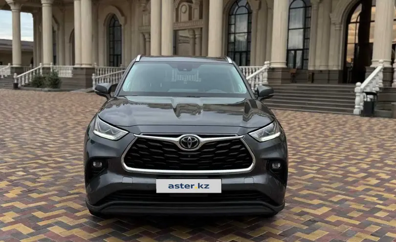 Toyota Highlander 2020 года за 25 000 000 тг. в Алматы