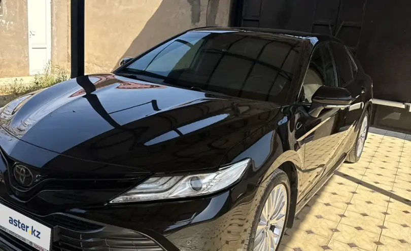 Toyota Camry 2019 года за 16 500 000 тг. в Шымкент
