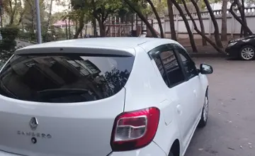 Renault Sandero 2014 года за 3 000 000 тг. в Алматы фото 4