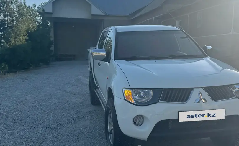 Mitsubishi L200 2006 года за 7 800 000 тг. в Шымкент