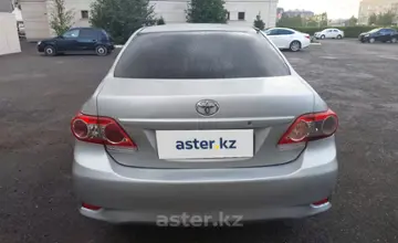 Toyota Corolla 2011 года за 6 100 000 тг. в Астана фото 4