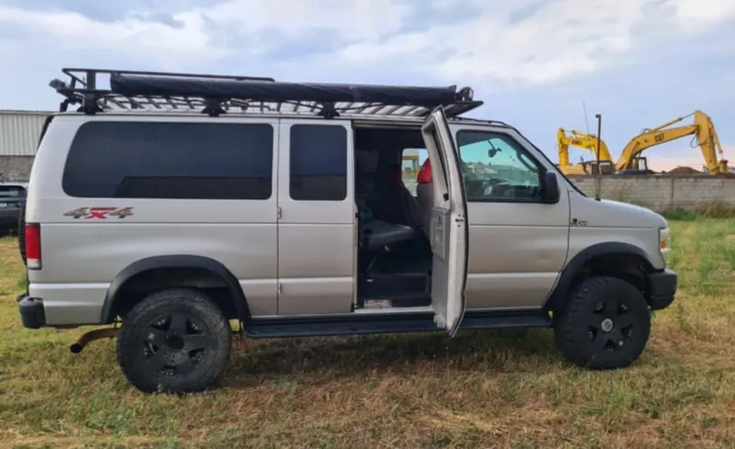 Ford Econoline 2013 года за 17 900 000 тг. в Кокшетау